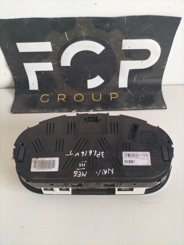 Cuadro de instrumentos Renault Mégane 3 + NAVI
referencia original : 248106944R