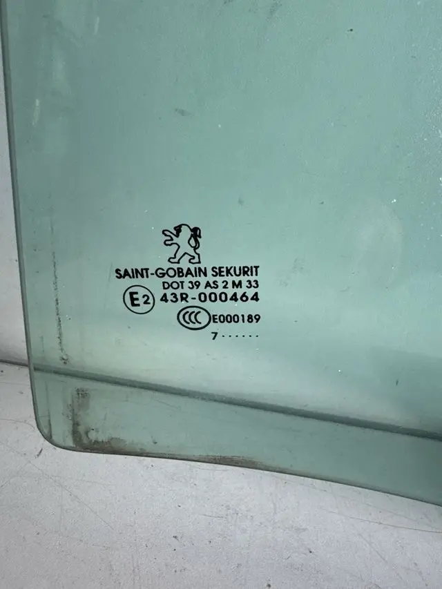 i6212029635[1].webp