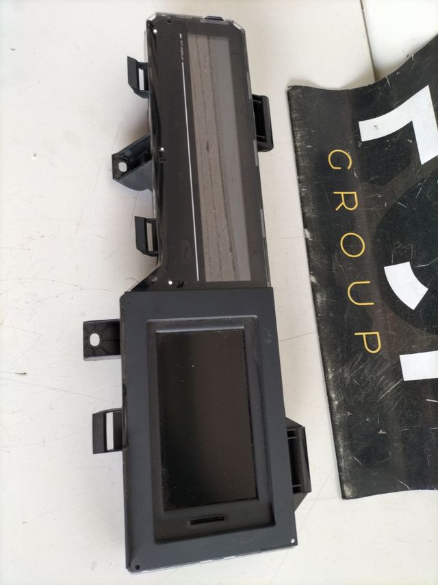 Cuadro de instrumentos Renault Scenic 3 + Navi
Referencia original : 248105342R