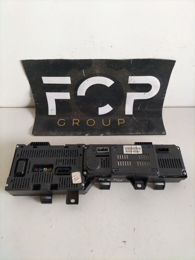 Cuadro de instrumentos Renault Scenic 3 + Navi
Referencia original : 248105342R