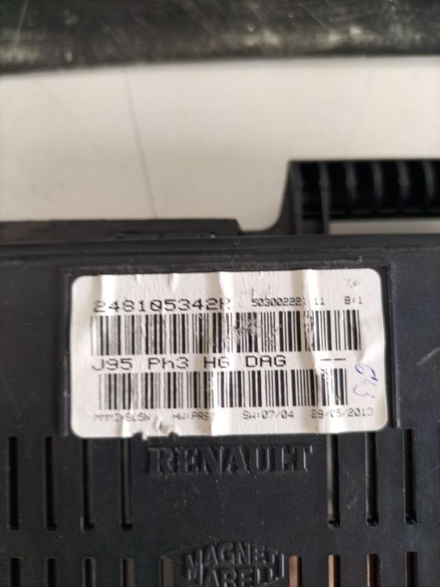 Cuadro de instrumentos Renault Scenic 3 + Navi
Referencia original : 248105342R