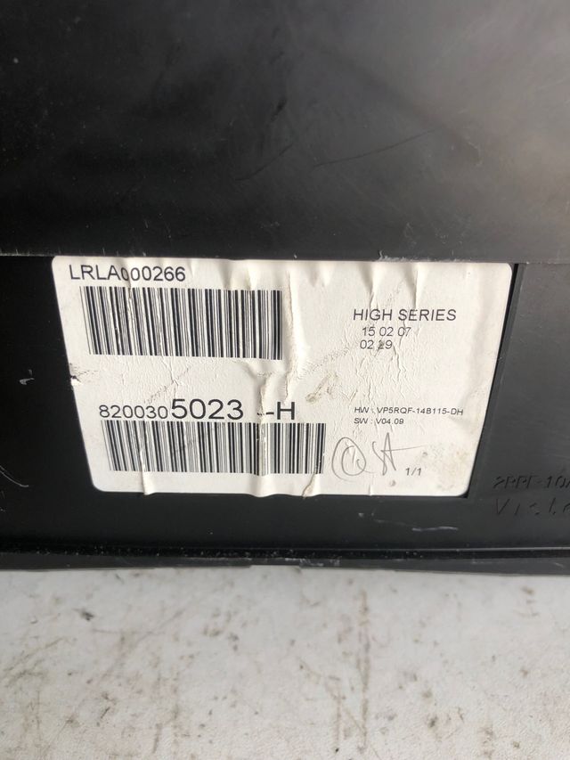 Cuadro de instrumentos Renault clio 3 RS 2.0 gasolina 200 cv                         referencia original : 8200305023