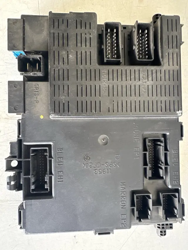 i6743484952[1].webp