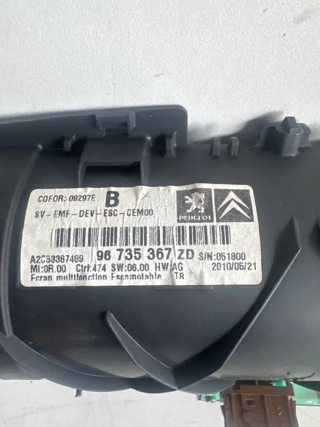 i6778421479[1].webp