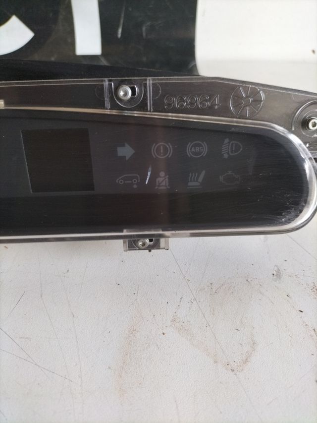 Cuadro de instrumentos Renault Espace 3 2.2 DTI
referencia original : 6025402771