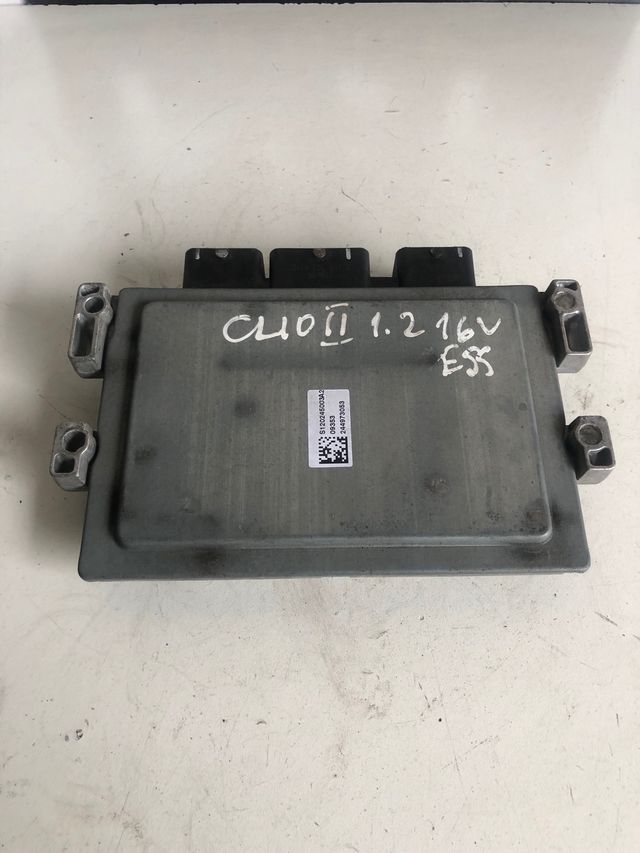 Centralita motor siemens Renault clio 2 1.2 16v S120201108 / 8200454467 / 8200400246