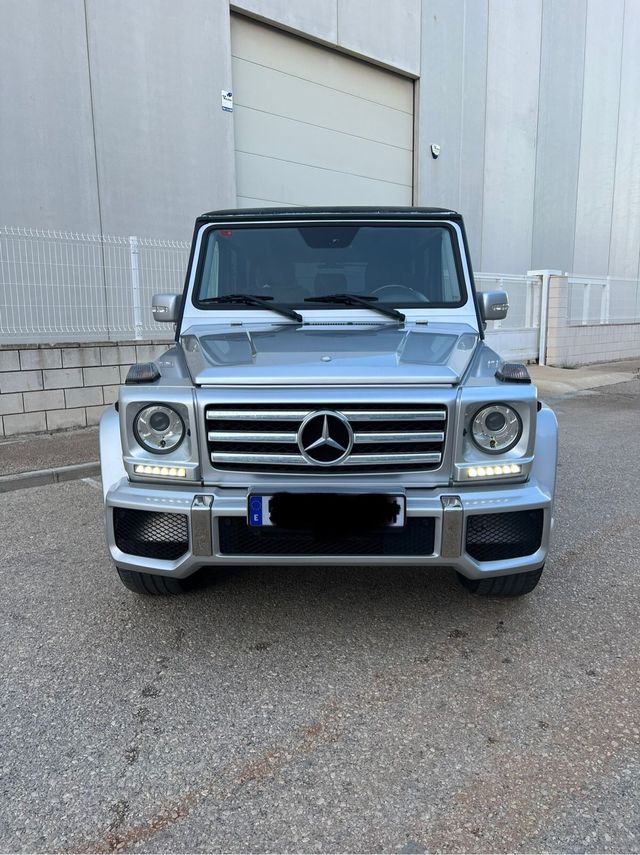 Mercedes G 55 AMG 507 cv ESPECTACULAR MERCEDES G55 AMG LOOK RESTYLING G63 MOTOR 5.5 V8 KOMPRESSOR CON 507 CV SUPER FULL EQUIP: - Color original metalizado - Interior en cuero napa negro exclusiv - Volante multifunción mixto cuero y madera noble - Asientos con regulación eléctrica con memoria - Asientos calefactables ....