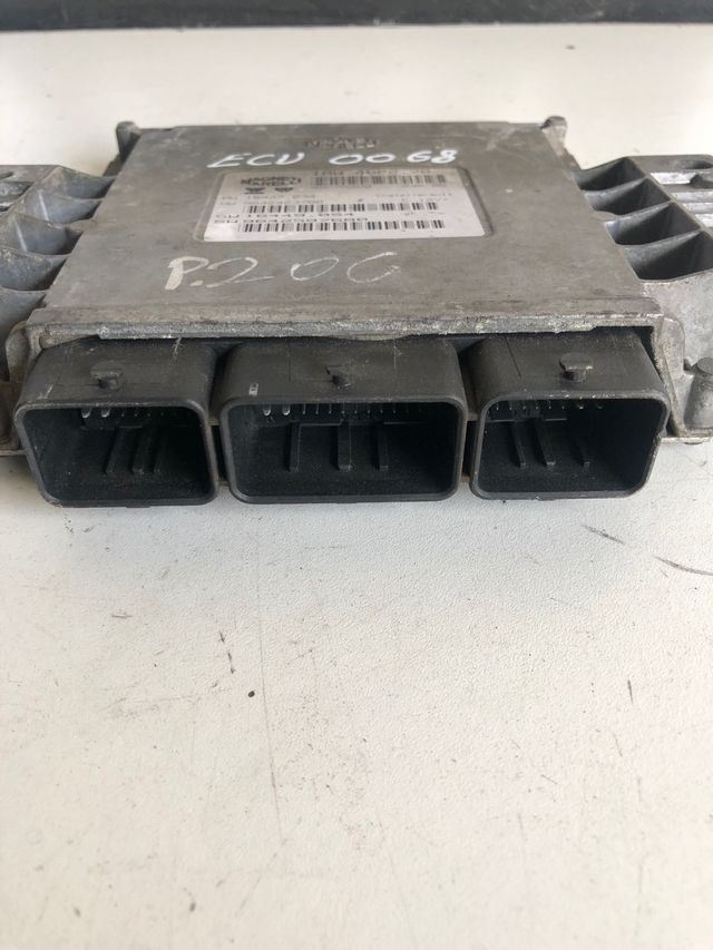 Centralita motor magneti marelli
Referencia original : 9642423780 / 9642597680 /
Referencia Magneti Marelli : IAW48P270