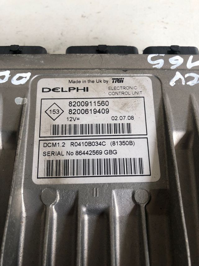 Centralita motor delphi Renault clio 3 1.5 dci   Referencia orginal : 8200911560 / 8200619409 / DCM1.2