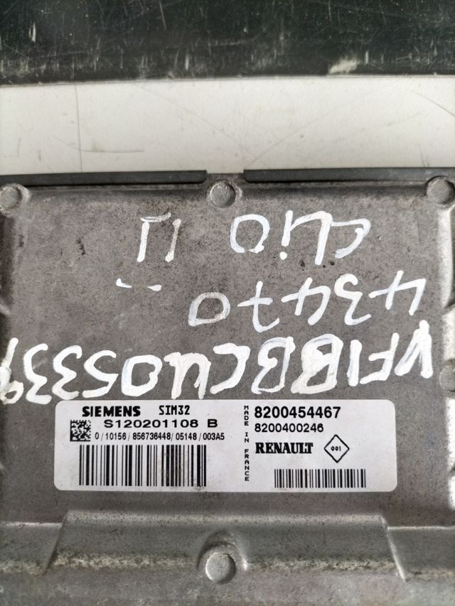 Centralita motor Renault + PLIP
Referencia original : 82000454467-82004002246
sim32
Referencia Siemens : S120201108 B