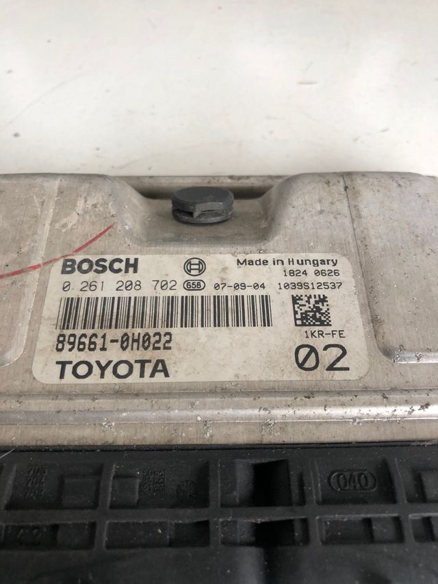 Centralita motor bosch 1.0 toyota Aygo / Citroën c1/ Peugeot 107 Referencia Bosch : 0261208702 Referencia original :  89661-0h022