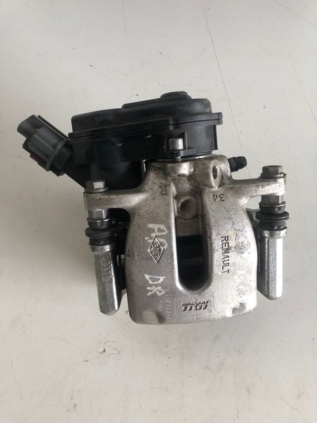 Pinza de freno trasera derecha Renault megane IV 2016+ / clio V / nissan juke  Referencia original : 440002496R