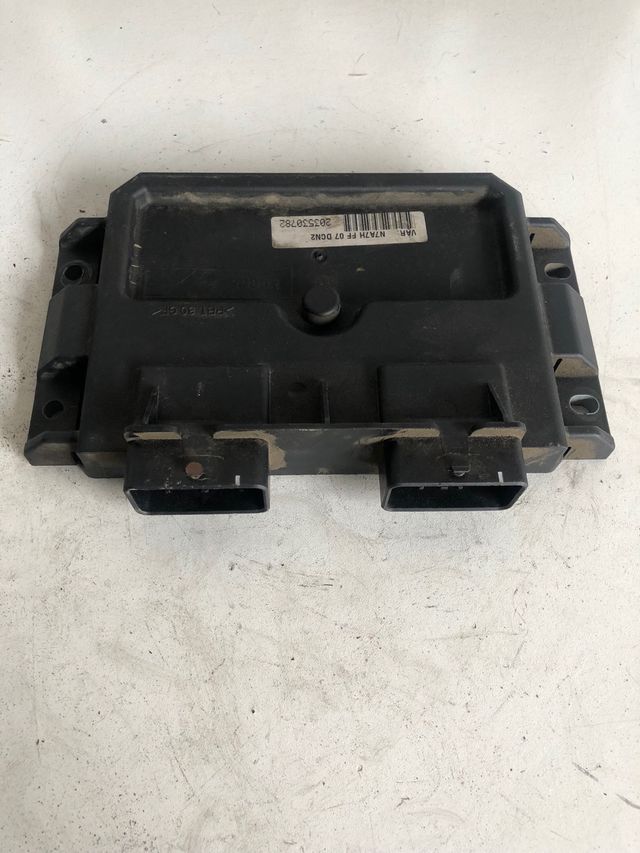 Centralita motor Lucas 1.9 D peugeot citroën
Referencia original : 9639587680 / 9643294980