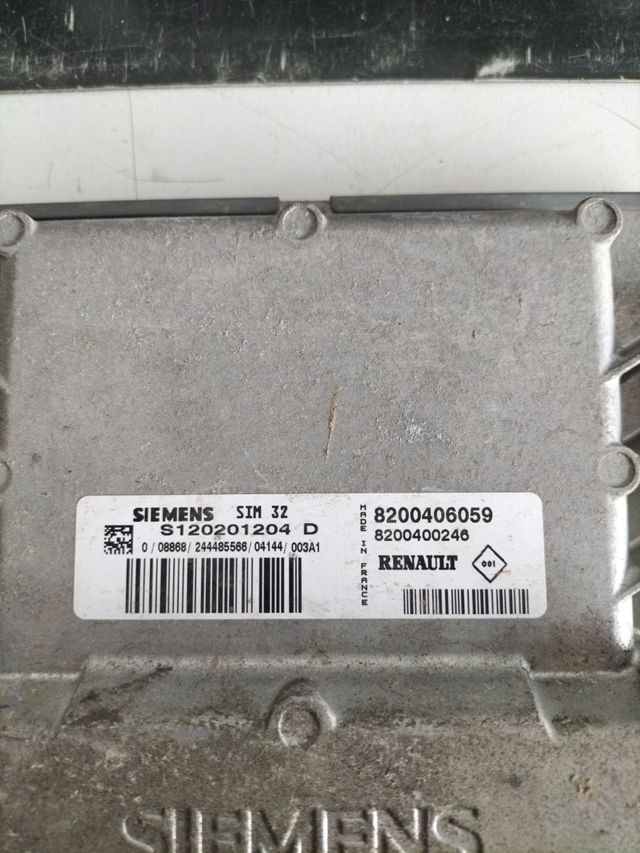 Centralita electronico Renault + PLIP e liave ref : 8200406059-8200400246
Siemens SIM32 REF : S120201204