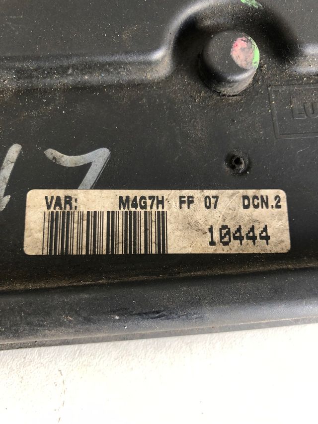 Peugeot Citroën ( Lucas )1.9 Diesel 
Referencia original : 9641390180 / 9642414780