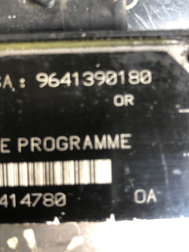 Peugeot Citroën ( Lucas )1.9 Diesel 
Referencia original : 9641390180 / 9642414780