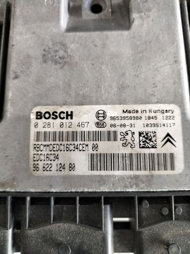 Centralita motor Peugeot 207 1.6 Hdi    EDC16C34  Referencia original : 9653958980  Referencia Bosch : 0281012467