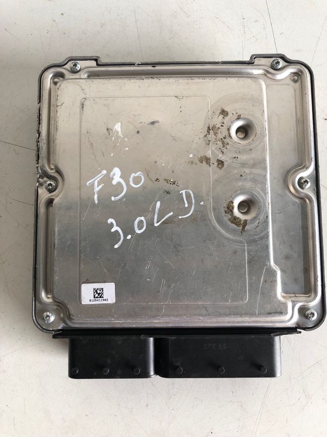 Centralita motor Bosch BMW 330d F30 3.0D