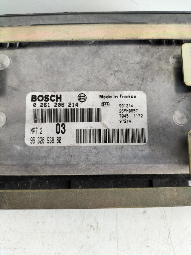 Centralita motor Peugeot Citroën     1.6 gasolina 88cv Bosch : 0261206214 Referencia original : 9632693880