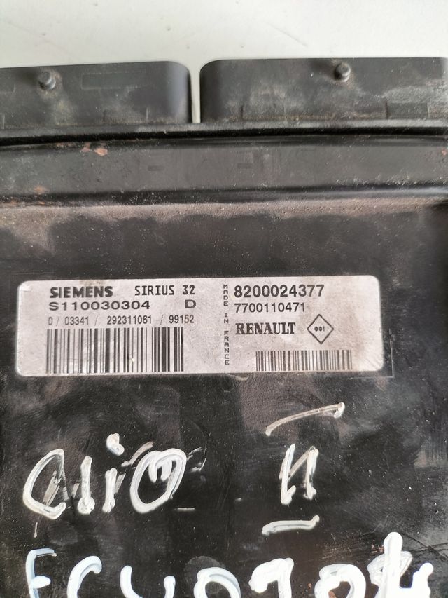 Centralita motor Renault S110030304 - 8200024377