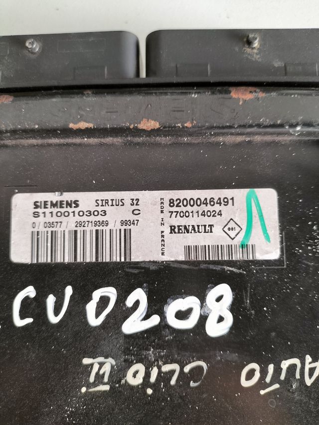 Centralita motor Renault Referencia original : 8200046491 - 7700114024  /Referencia siemens : S110010303 Sirius 32  Renault clio automatica 1.4 gasolina