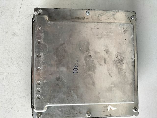 Centralita ECU UCE Motor para Mini One Referencia Bosch : 0281011085