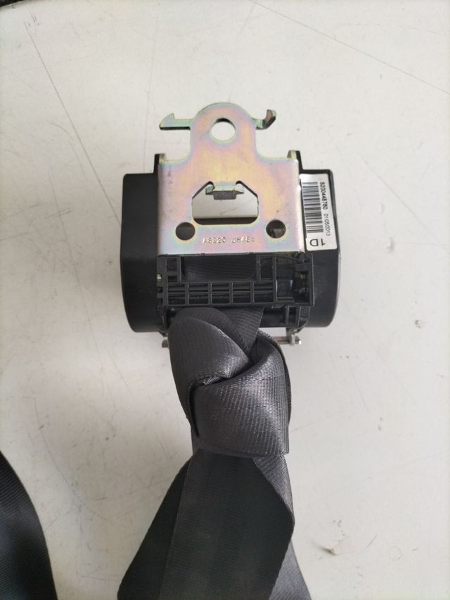 Cinturón de seguridad delantero derecho Renault Kangoo 2008-2018 referencia original : 8200448760