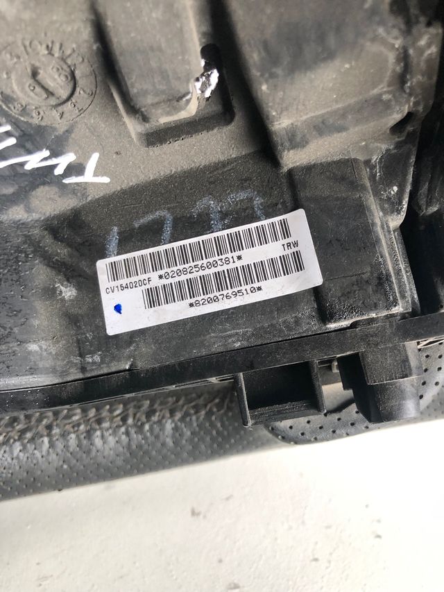 Volante Renault twingo 2 Referencia original : 8200769510 / 8200714849