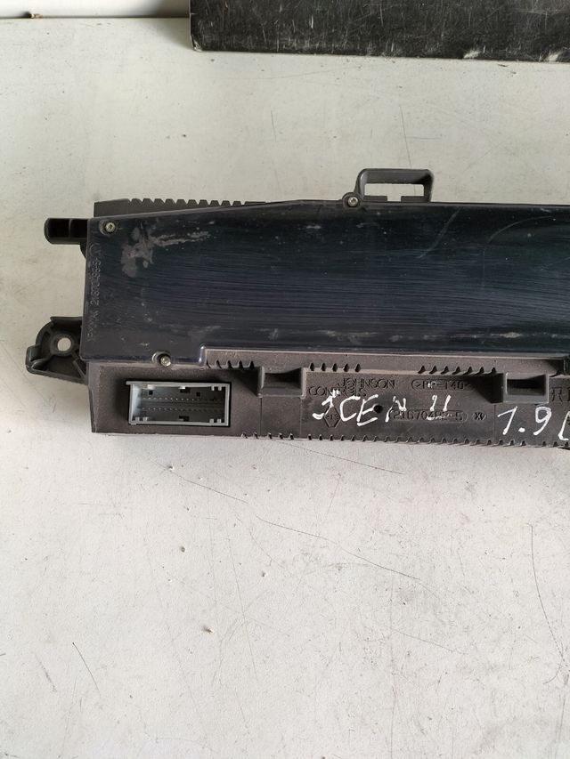 Cuadro de instrumentos Renault Scenic 2 + pantalla