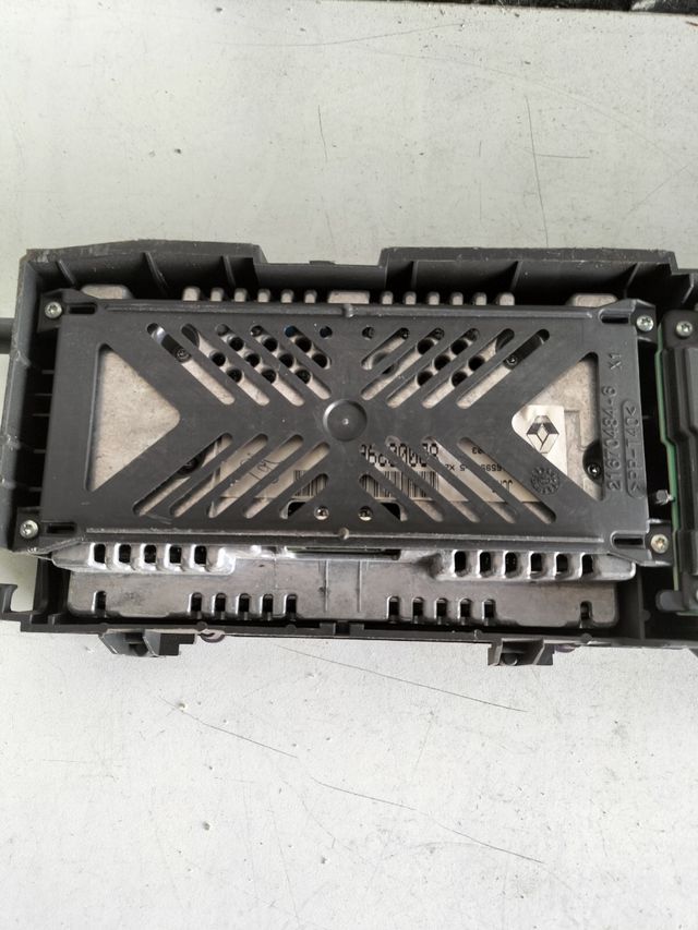 Cuadro de instrumentos Renault Scenic 2 + pantalla