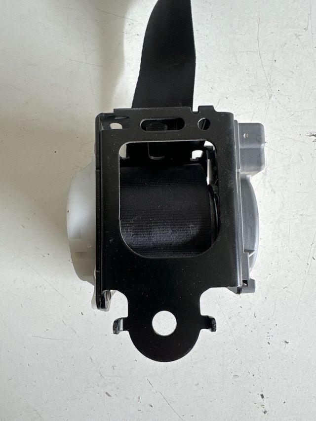 CINTURON DE SEGURIDAD TRASERO IZQUIERDO CITROEN C4 2010-2018 Referencia Original : 96871541XX