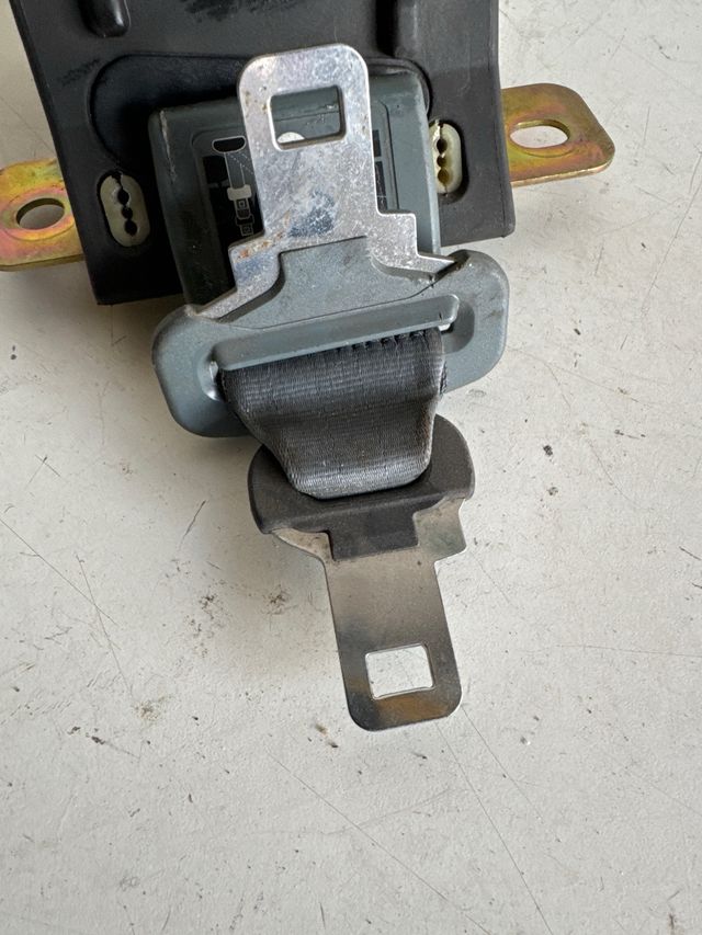 Cinturon trasero central renault scenic 1