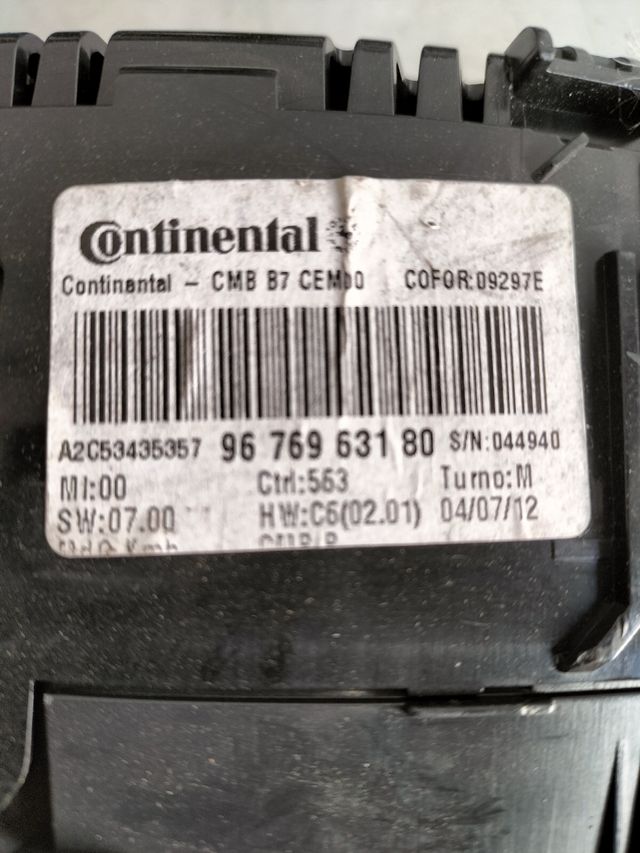 Cuadro de instrumentos Citroën C4 II               referencia original : 9676963180