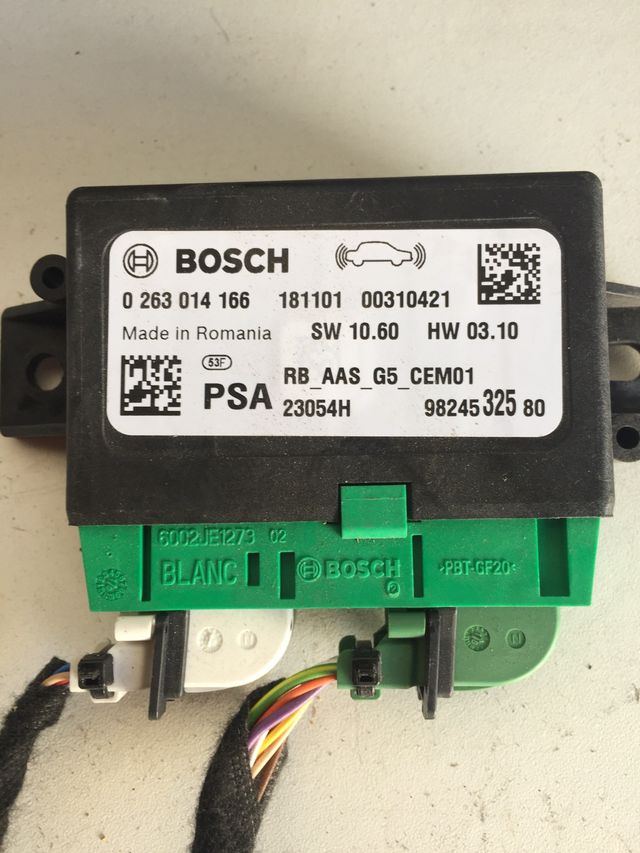 Centralita electrónica por sensor parking Peugeot / Citroen Referencia original : 0263014166- 23054H