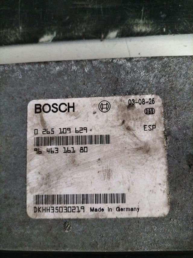 Centralita motor Peugeot 607 2.2 Hdi Referencia original : 964316180 Referencia Bosch : 0265109629
