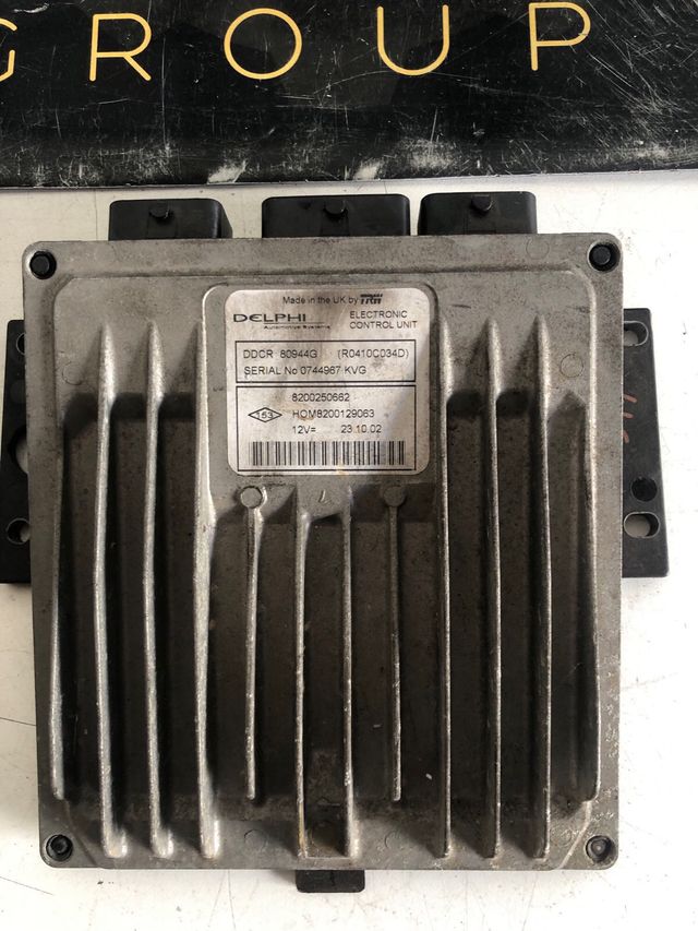 Centralita motor Renault / Delphi Referencia original : 8200250662 - 8200129063