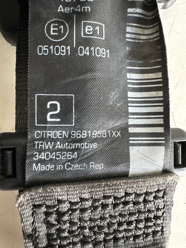 Cinturón de seguridad trasero izquierdo - derecho Citroën ds3 / C3 2009-2016 Referencia original : 96819581XX