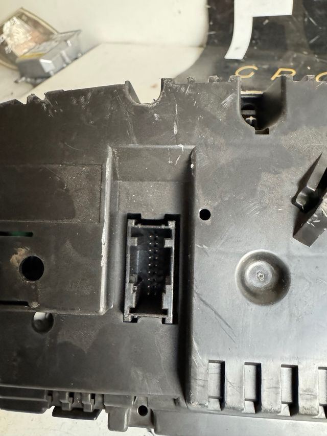 Cuadro de instrumentos BMW Seria 1 Referencia original : 1024952-62 - 9122591-01 - 100156859 - IK912259101W