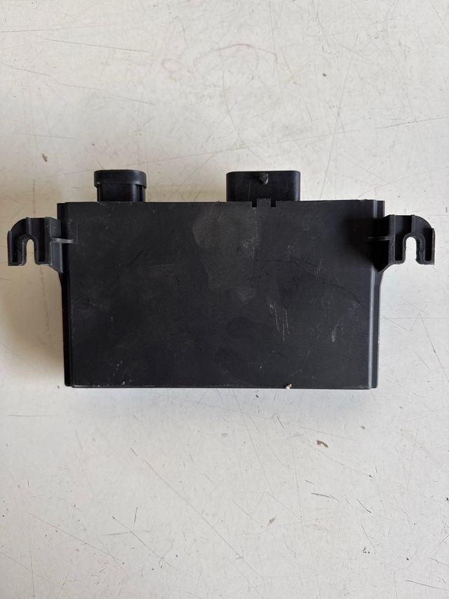 Modulo de puertas Peugeot 1007 Referencia original : Delphi 9664180580 7341133100