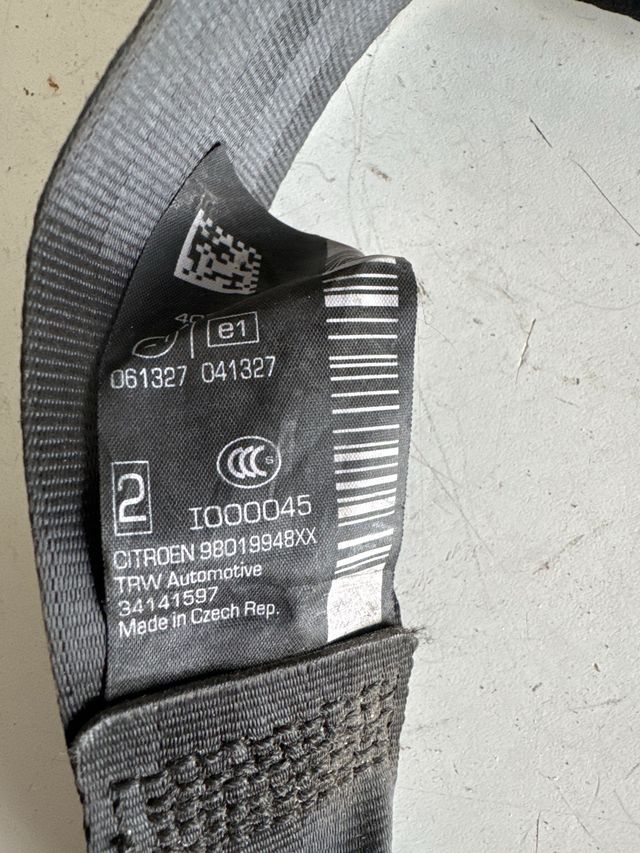 Cinturon de seguridad trasero derecho - izquierdo Citroën c3 2009-2016 / DS3 Referencia original : 98019948XX