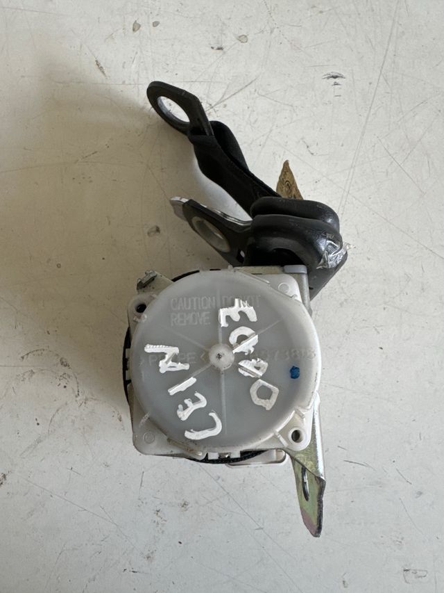 Cinturon trasero derecho Peugeot 107 / Citroen c1 / Toyota Aygo 2005-2014 , 5 puertas Referencia original : 7P1200