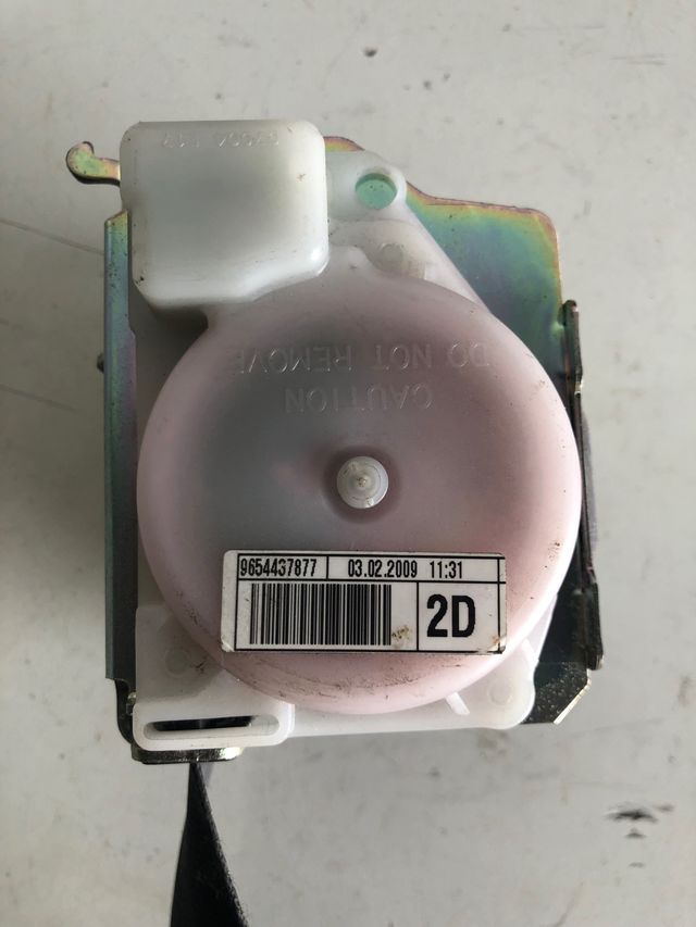 Cinturón de seguridad trasero derecho citroën c4 Picasso 2006-2014 Referencia original : 9654437877