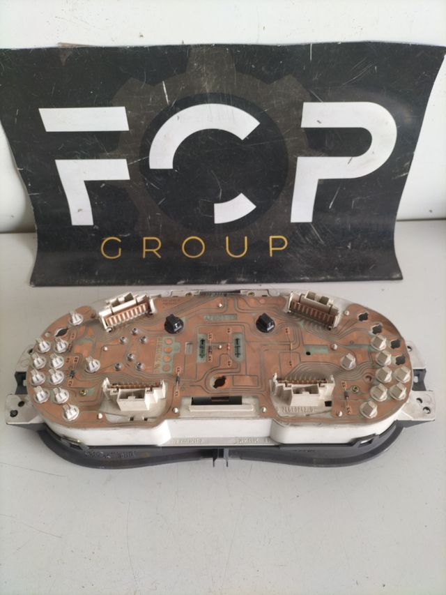 Cuadro de instrumentos Renault Clio II            referencia original : 7700410434
