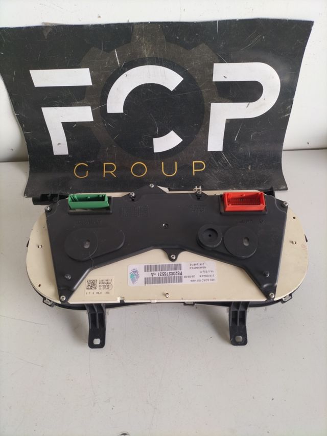Cuadro de instrumentos Renault Clio II            referencia original : 8200276531