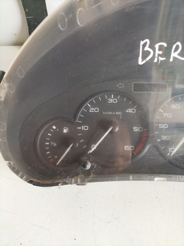 Cuadro de instrumento Citroen Berlingo / Peugeot Partner   1.9D       referencia original  : 9651740080