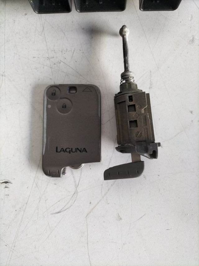 kit de arranque Renault Laguna 2 2.0 IDE gasolina ECU Referencia  Renault : 8200200577 -8 200086810 Referencia  Siemens : S110919502