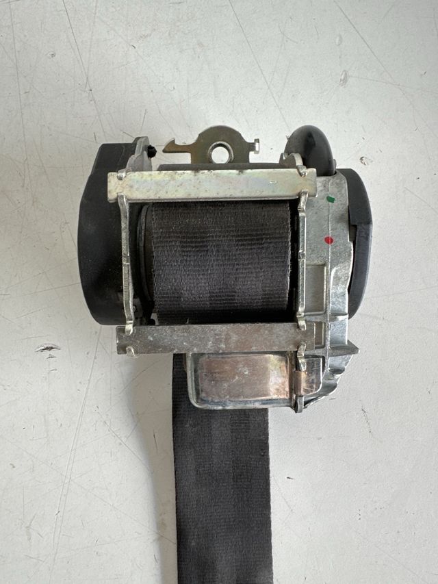 Cinturon de seguridad delantero derecho Citroen jumpy/ Peugeot expert/ Fiat scudo 2007-2016 Referencia original : 14972600XX