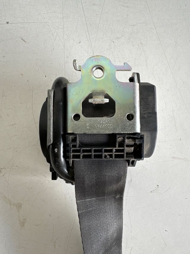 Cinturon de seguridad delantero derecho Citroen jumpy/ Peugeot expert/ Fiat scudo 2007-2016 Referencia original : 14972600XX