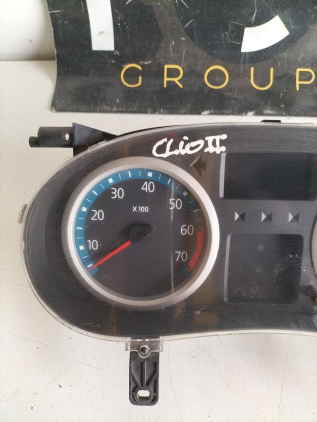Cuadro de instrumentos Renault Clio 2            Referencia original : 8200451342