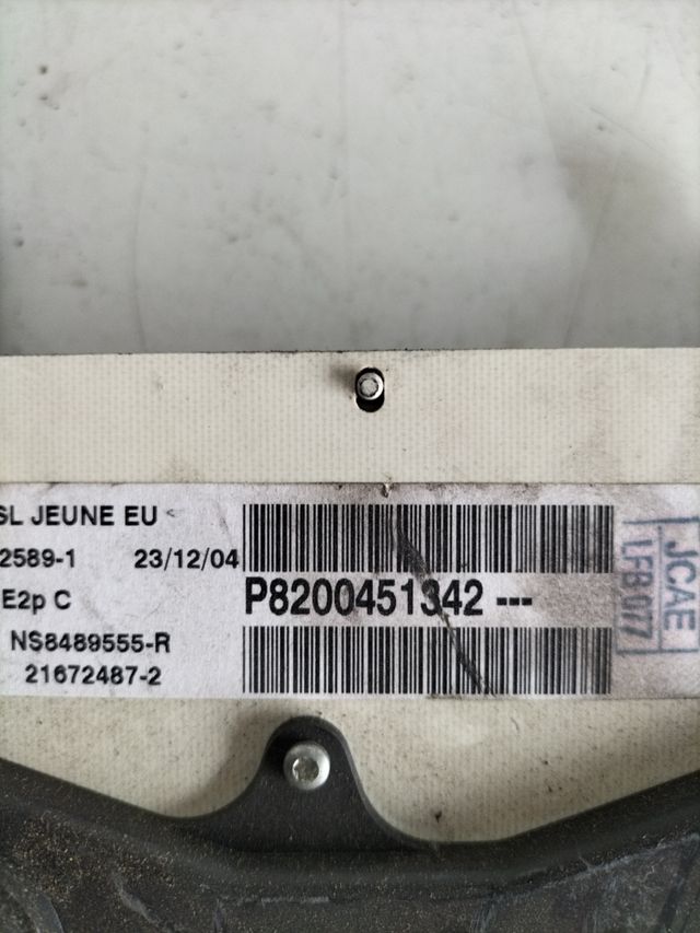 Cuadro de instrumentos Renault Clio 2            Referencia original : 8200451342